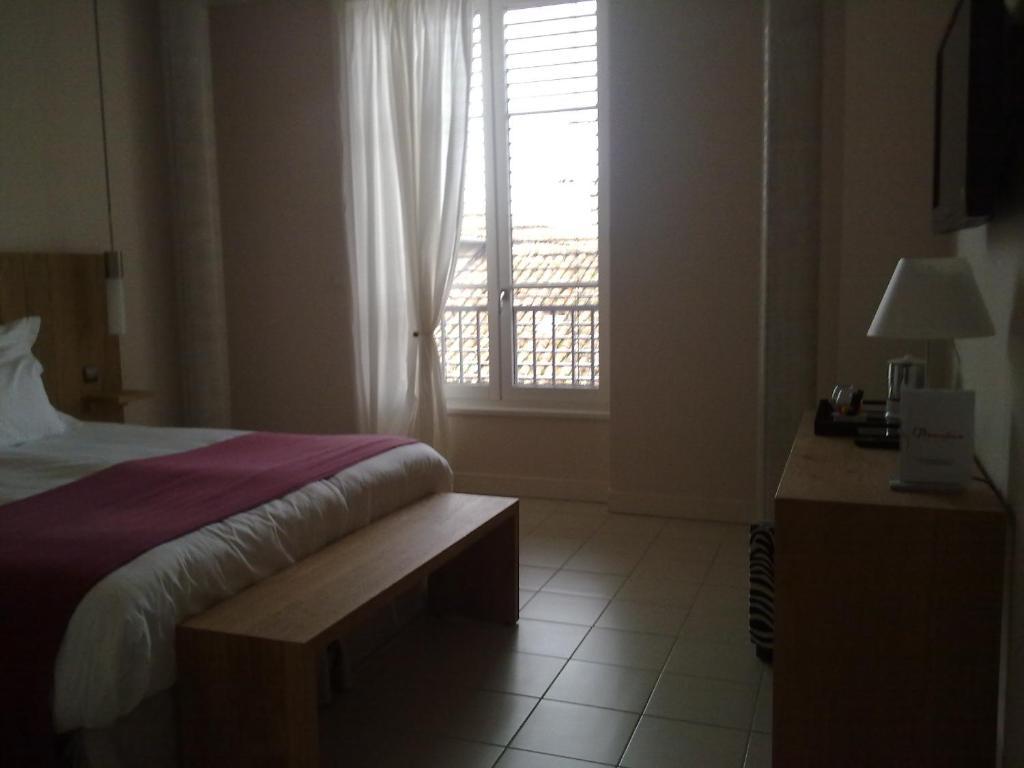 L'Armateur Hotel Moissac Ruang foto