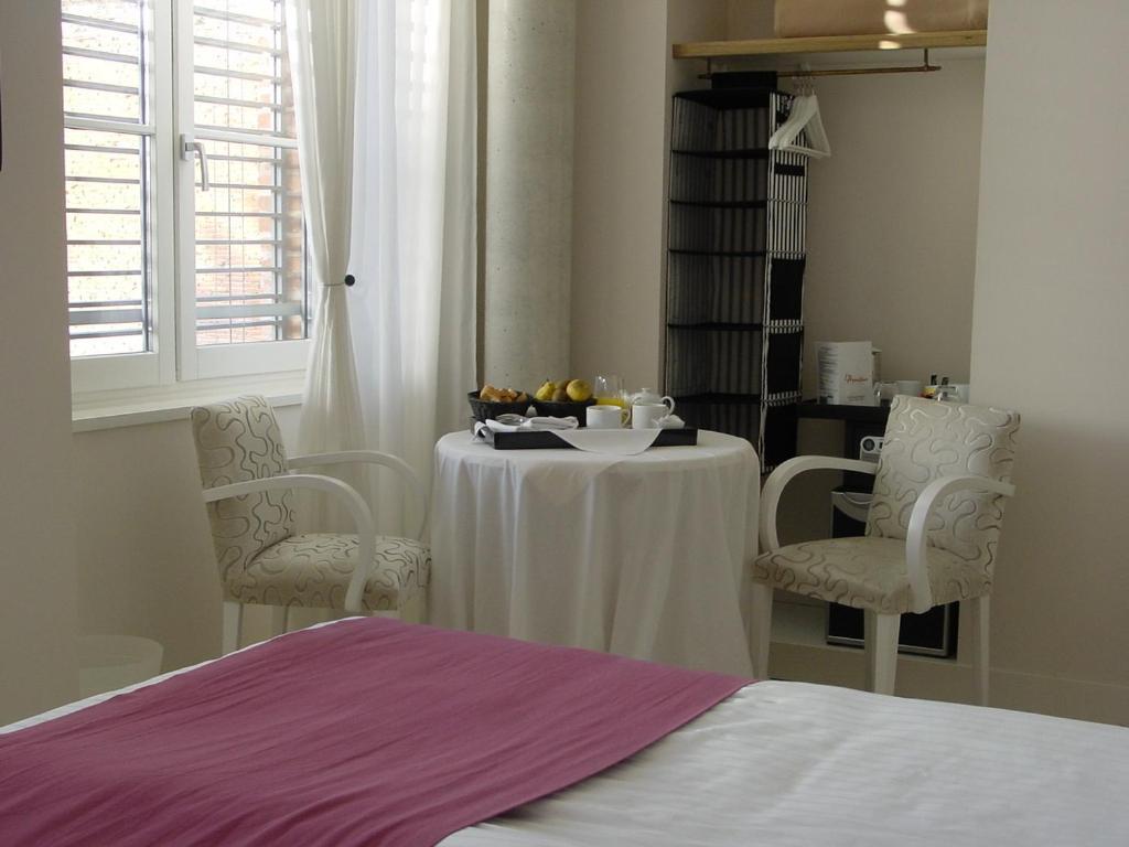 L'Armateur Hotel Moissac Ruang foto